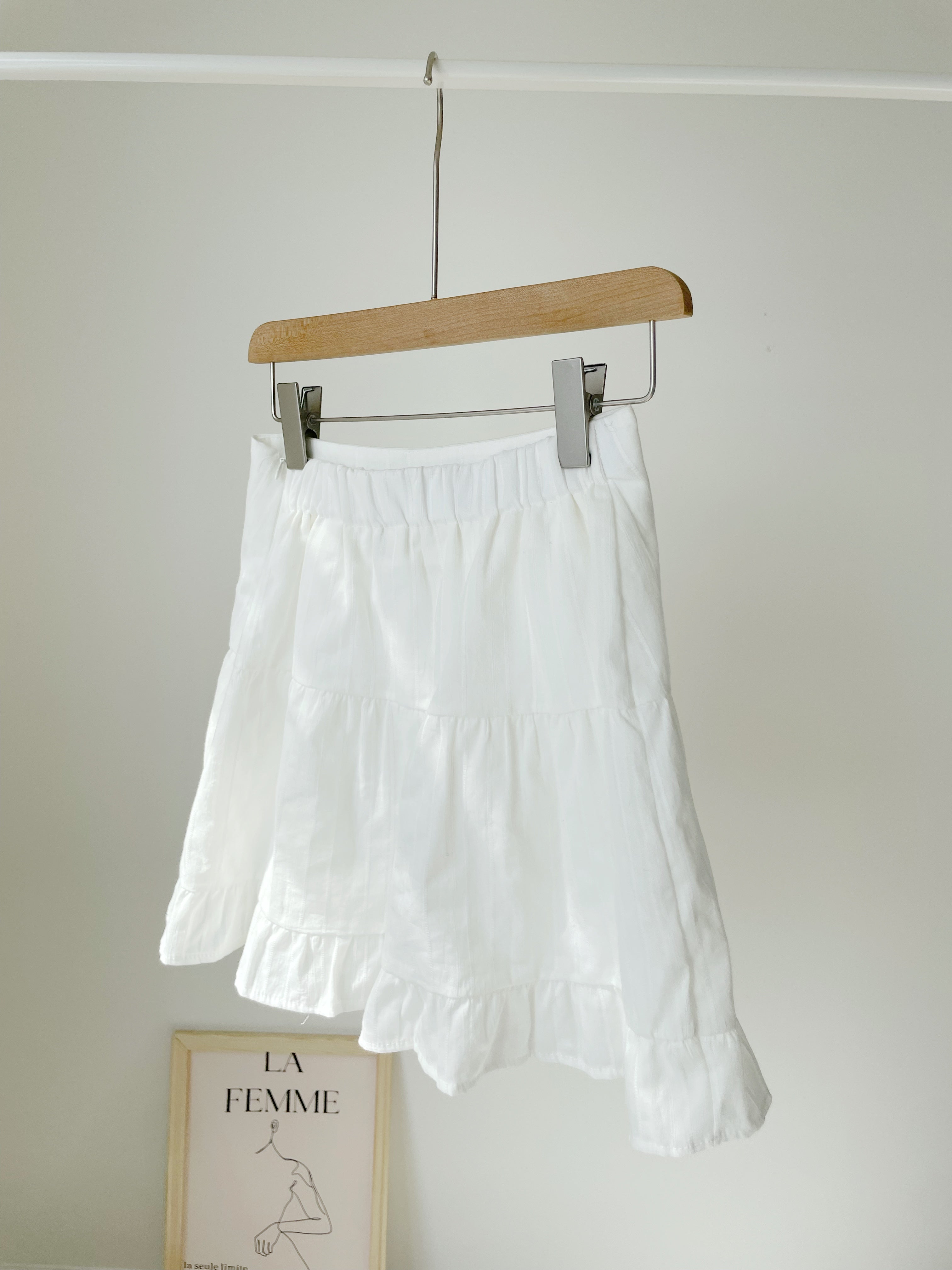 Frenchy Jacquard Airy Tiered Mini Skirt(2 Colors) – Vendredii.ca