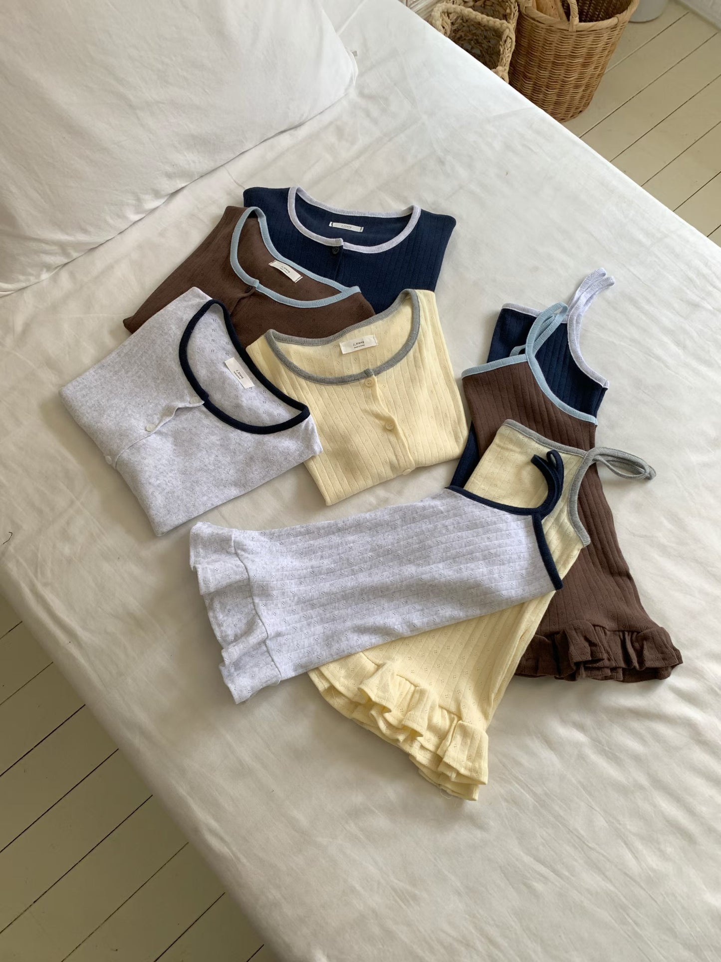 Contrast-Trim Ruffle Cotton Two-Piece Set(4 Colors)