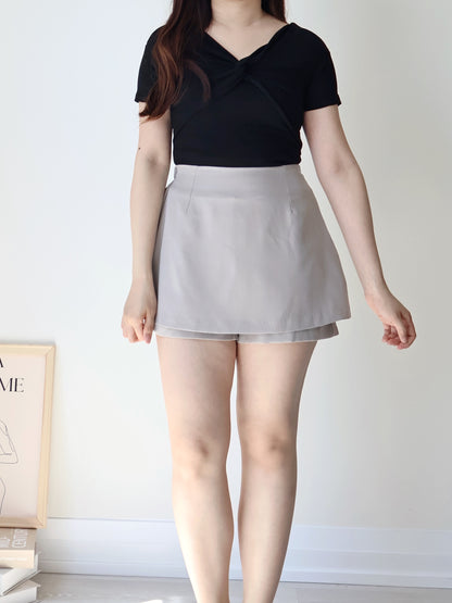 2-Way Cooling Twisted Silky High-Stretch Top(Black)