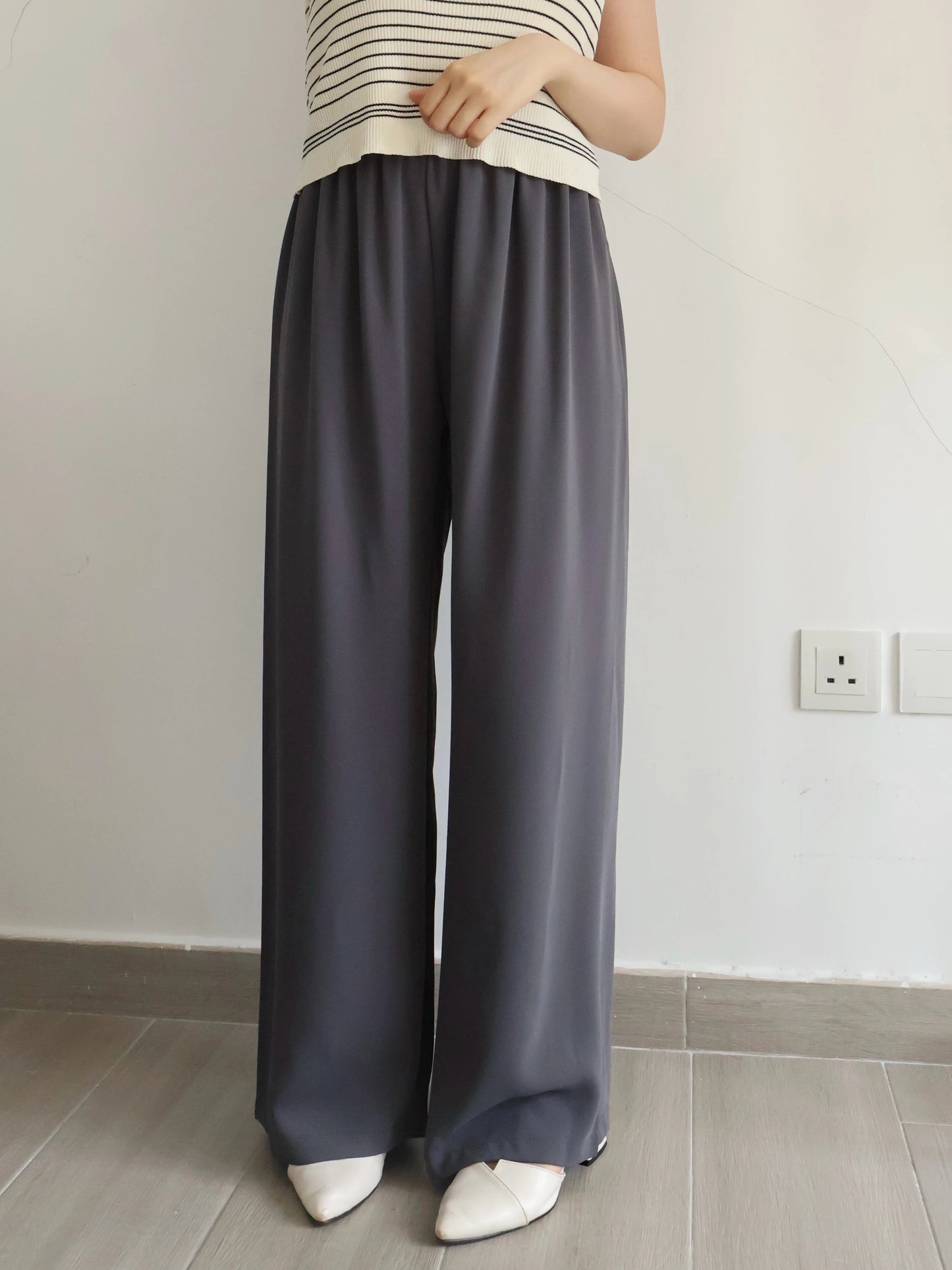 [Wrinkle-Free] -5KG Air-Flow Wide-Straight Slacks(Charcoal)
