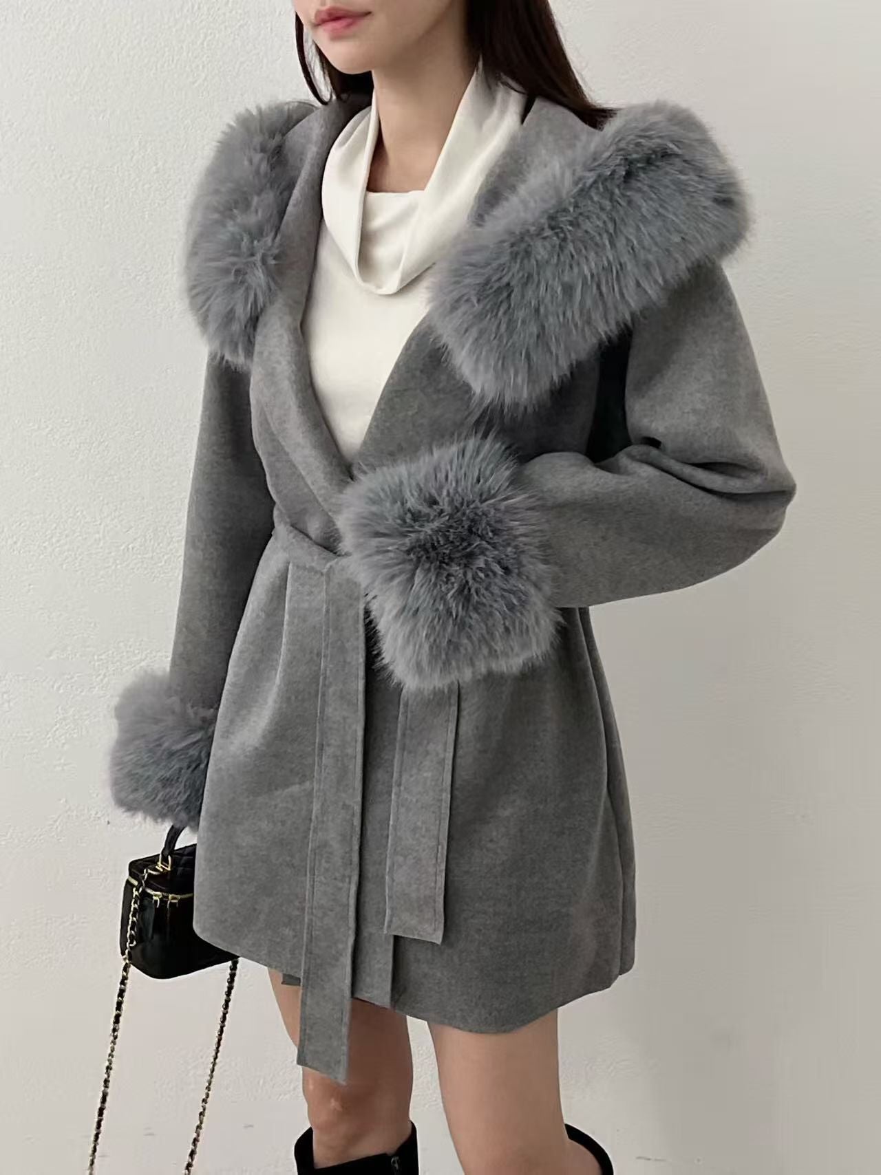 ［40% WOOL］Cozy Faux Fur Collar Warm Coat