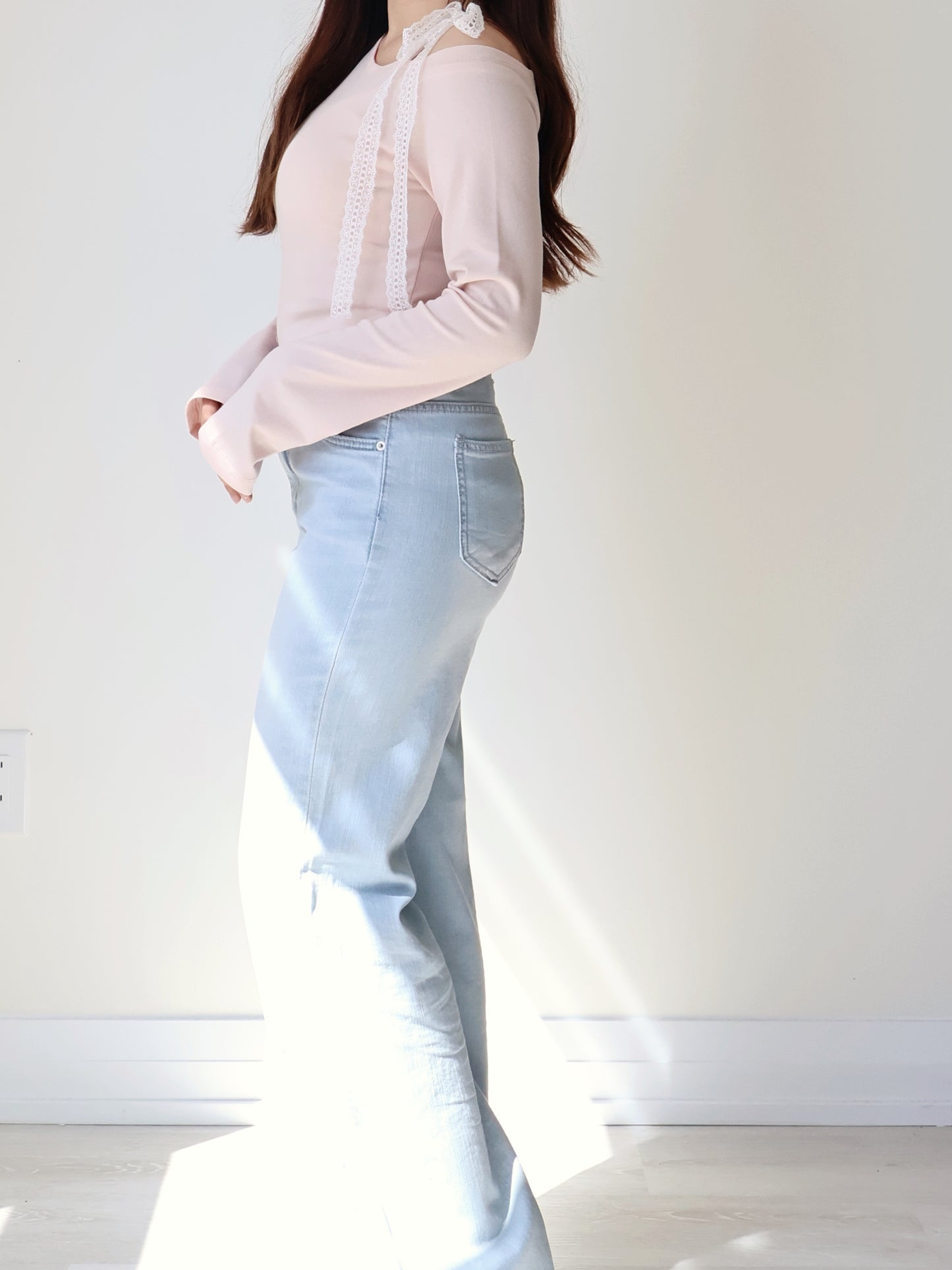 Dreamy Lace Cooling Modal One-Shoulder Top(Baby pink)