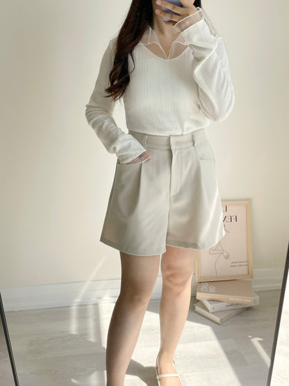 Graceful Sheer Trim V-Neck Top(Ivory)