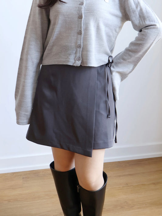 Earth-toned Overlapping Belted Mini Skirt(Charcoal)