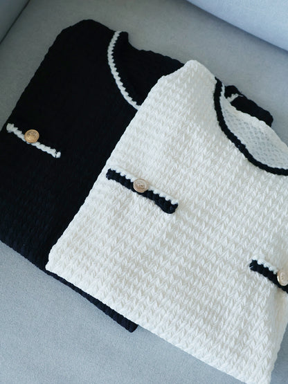 Coco Wave Pattern Embossed Button Top(Black)