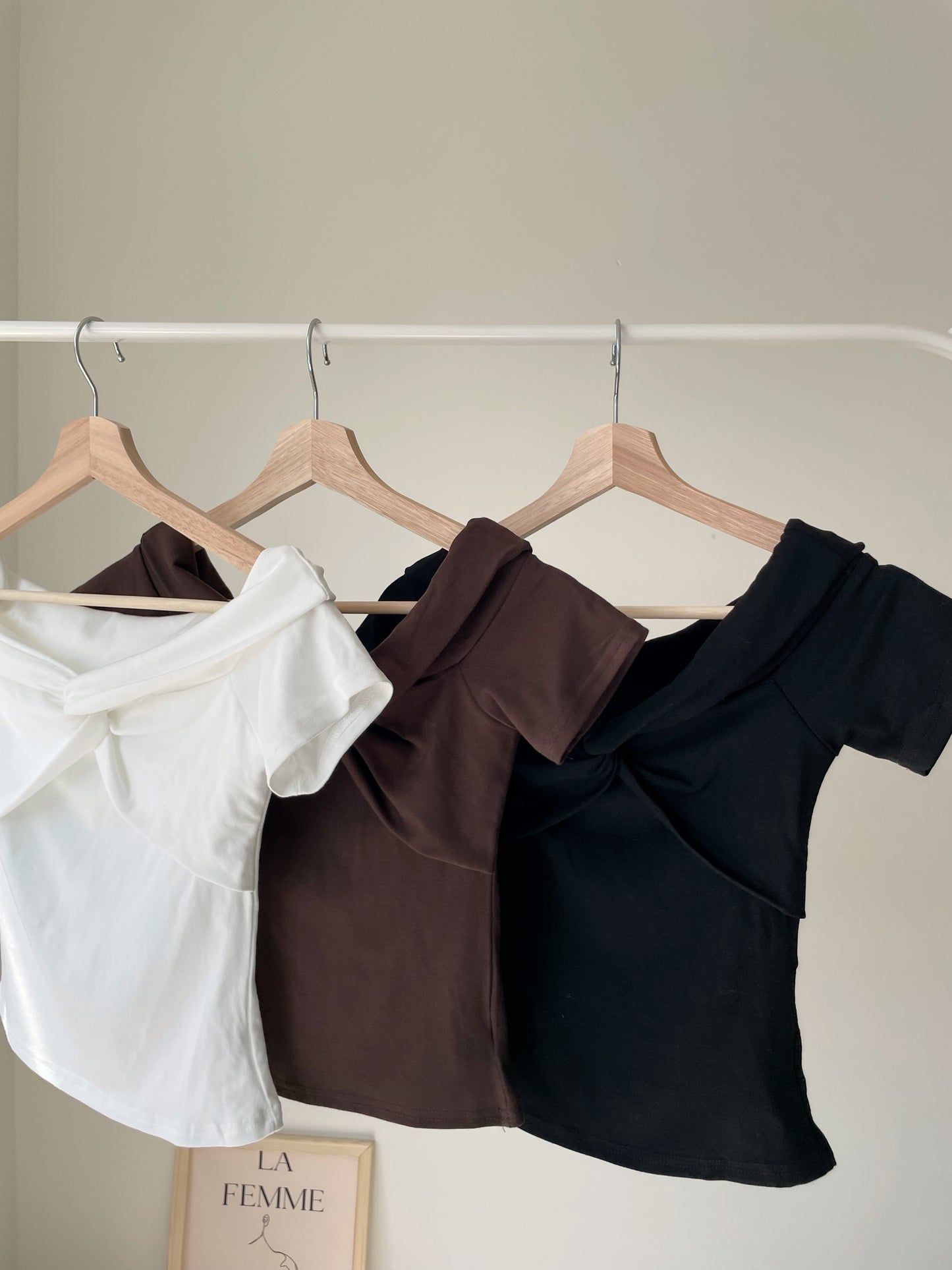 2-Way Cooling Twisted Silky High-Stretch Top(Black)