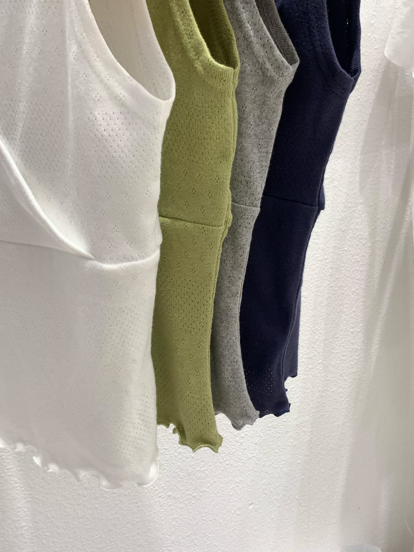 French Overlap V-Neck Eyelet Cotton Tank Top(4 Colors)